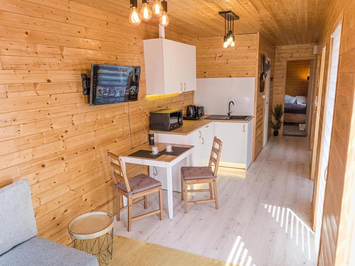 Cosa Nostra Apartman Sárvár Екстериор снимка